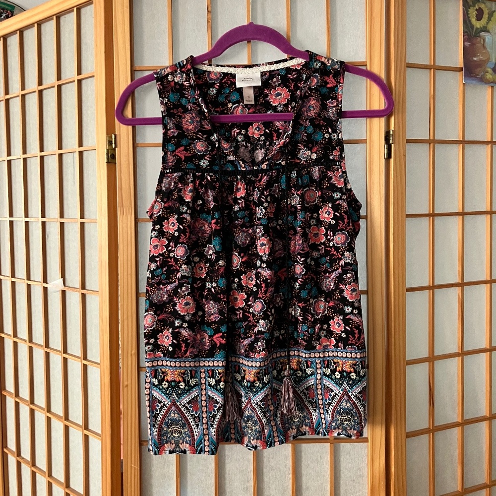 EUC Knox Rose Small Black Multicolor Rayon Tank With Tassel Tie Front
